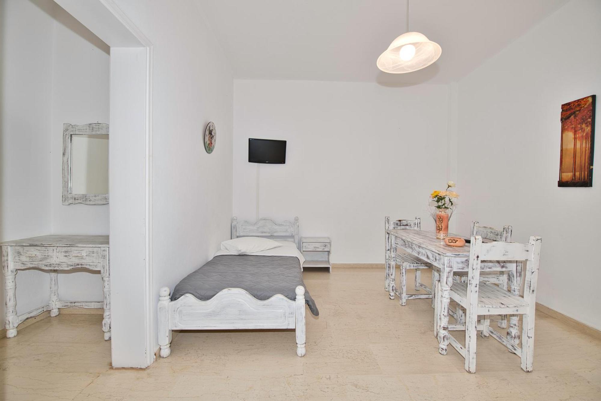 Ira Apartments Kamari  Bagian luar foto