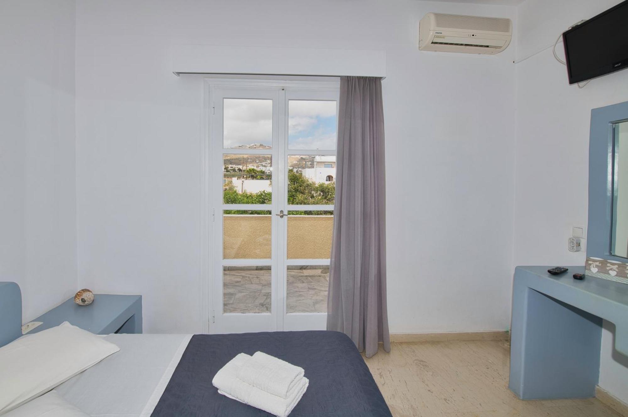 Ira Apartments Kamari  Bagian luar foto