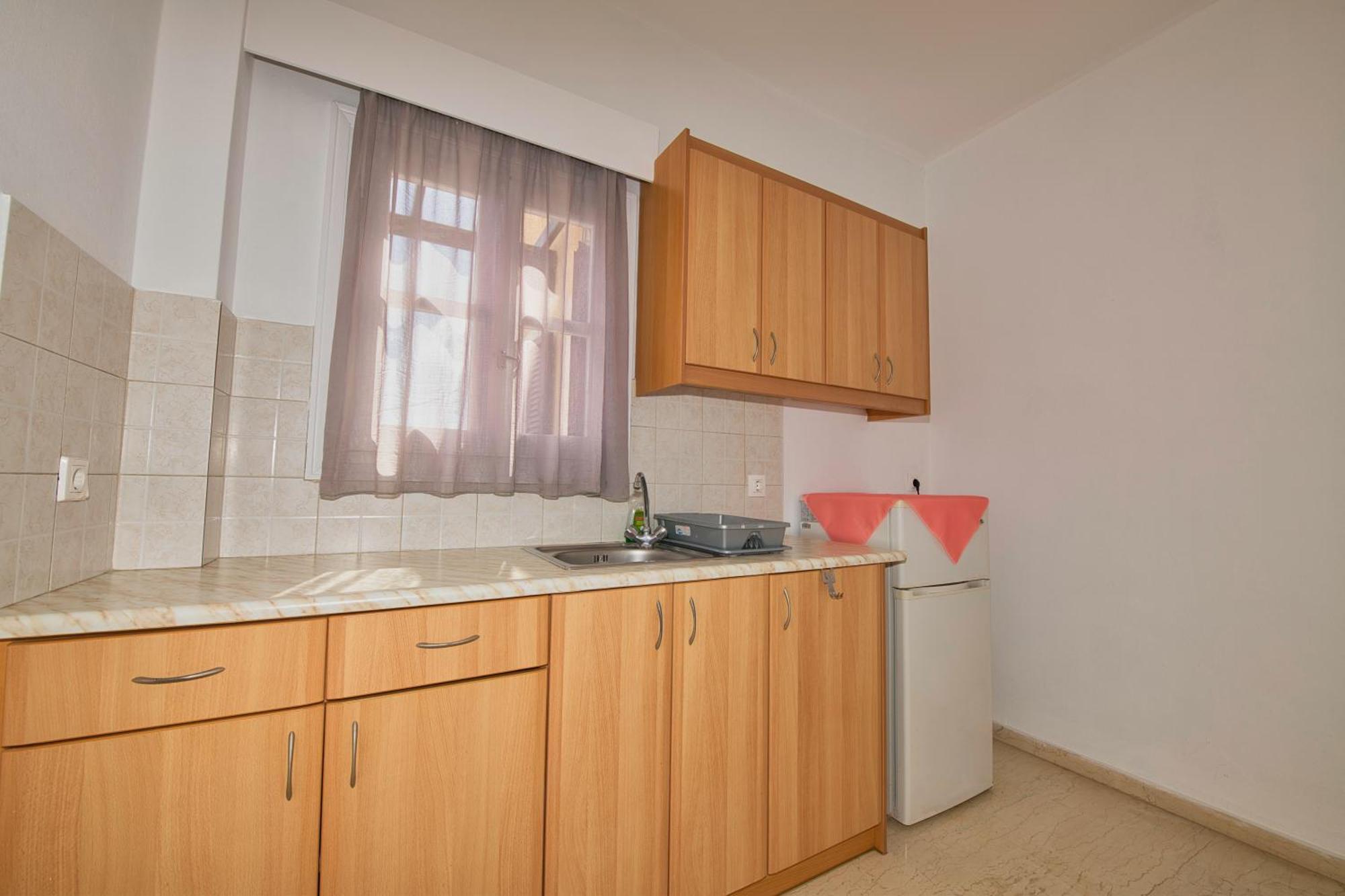 Ira Apartments Kamari  Bagian luar foto