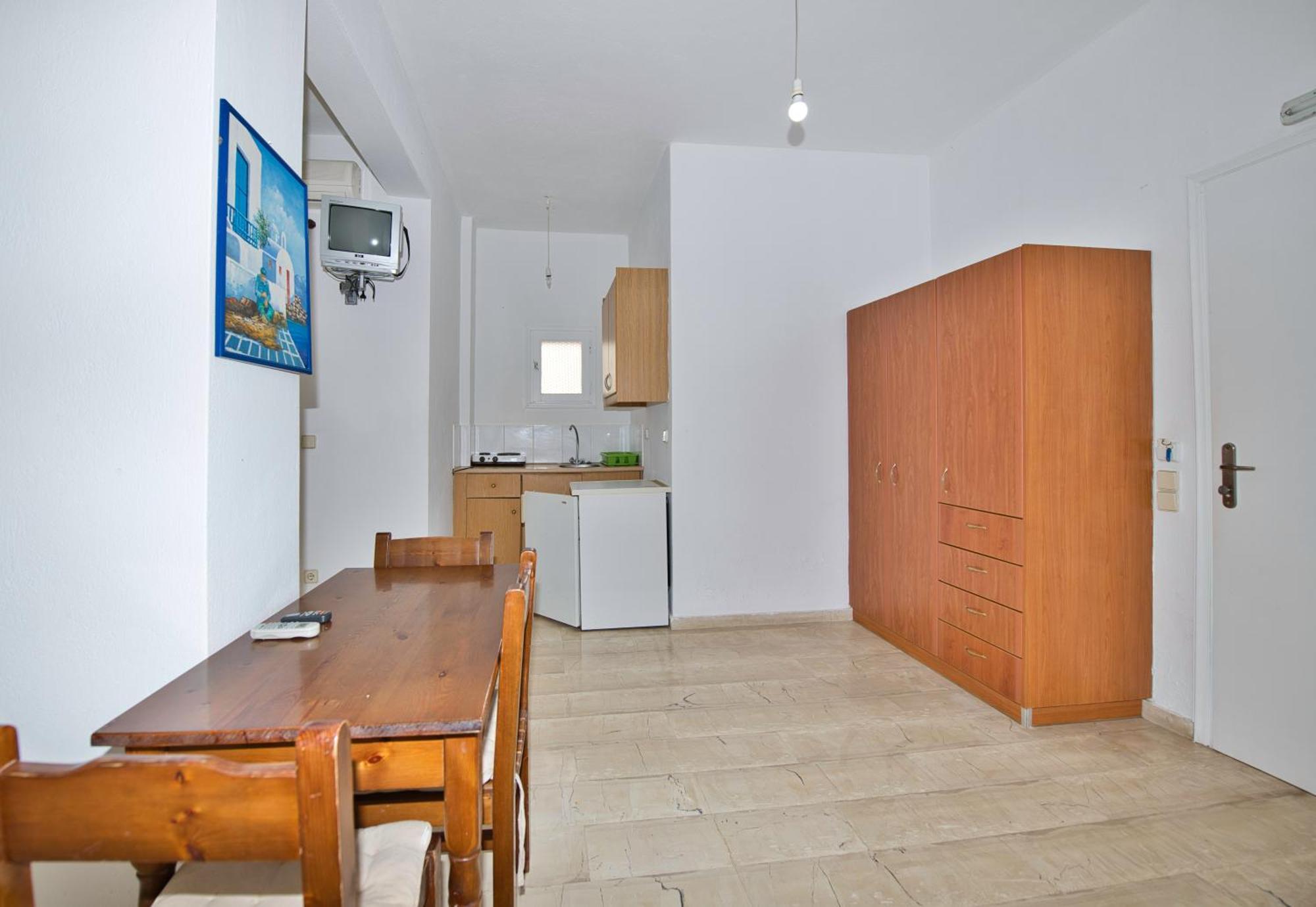 Ira Apartments Kamari  Bagian luar foto