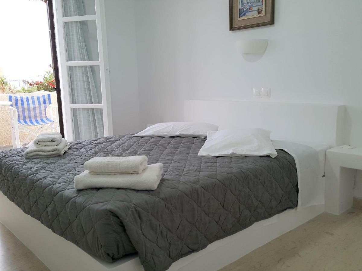 Ira Apartments Kamari  Bagian luar foto